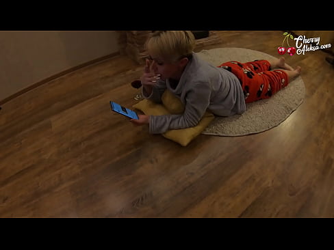 ❤️ Hullu blondiin imeb tohutut munni ja hüppab selle peal - anaalseksiga ❤ Porno fb at et.pornburst.ru ❤