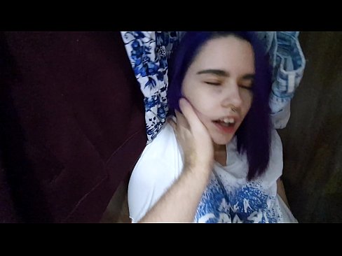 ❤️ Leidsin oma õe kapist ja aitasin tal cumida ❤ Porno fb at et.pornburst.ru ❤